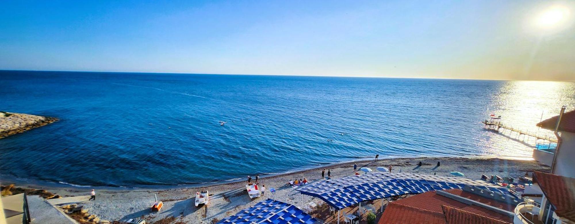 La Dolce Vita Durrës 外观 照片